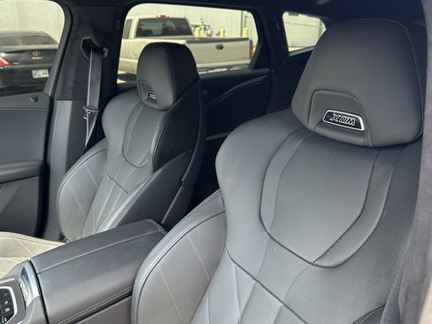 Used 2025 BMW XM AWD/4WD image 18