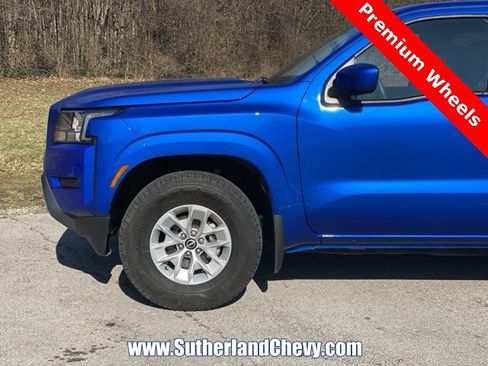 Used 2024 Nissan Frontier SV image 10