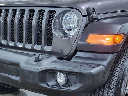 Used 2021 Jeep Wrangler Unlimited Sport AWD/4WD image 14