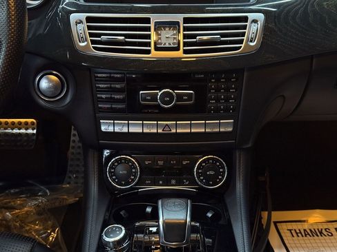 Used 2014 Mercedes-Benz CLS 63 AMG 4MATIC image 23