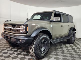 New 2025 Ford Bronco Outer Banks w/ Sasquatch Package video 3