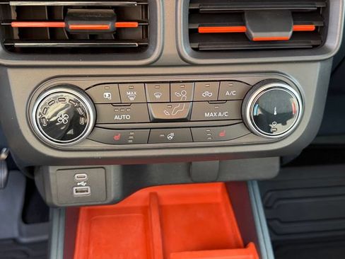 Certified 2023 Ford Maverick XLT w/ XLT Luxury Package FWD image 5