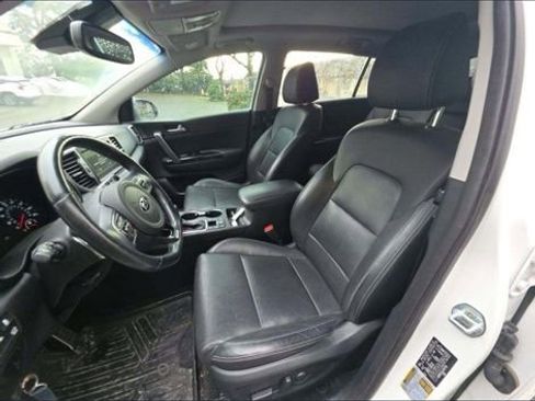 Used 2018 Kia Sportage SX image 9