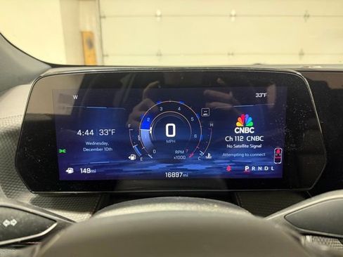 Certified 2025 Chevrolet Equinox RS w/ Safety and Technology Package image 13