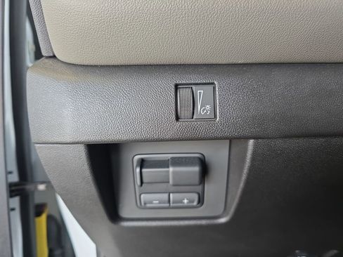 Used 2024 Chevrolet Colorado ZR2 w/ ZR2 Bison Edition image 28