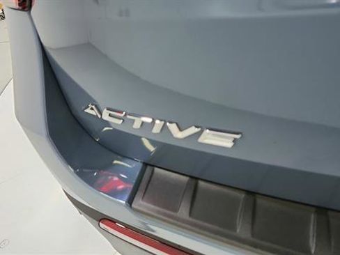 Used 2025 Ford Explorer Active RWD image 36