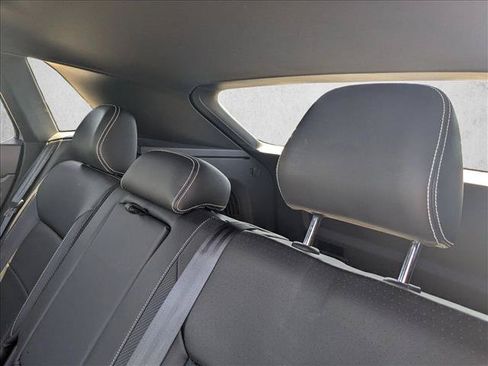 Used 2023 Volkswagen Atlas Cross Sport SE w/ Panoramic Sunroof Package FWD image 16