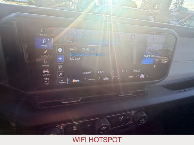 Certified 2025 Jeep Wrangler Sport AWD/4WD image 14