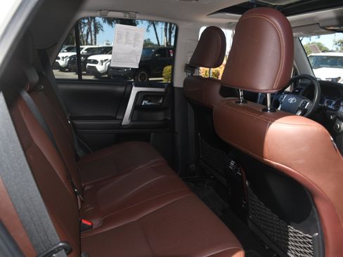 Used 2016 Toyota 4Runner SR5 image 19