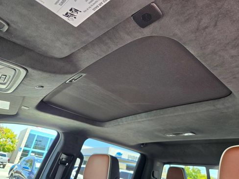 Used 2024 GMC Sierra 1500 Denali Ultimate AWD/4WD image 9