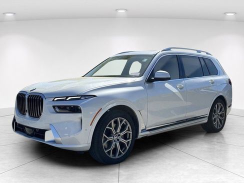 Certified 2024 BMW X7 xDrive40i w/ Premium Package AWD/4WD image 8