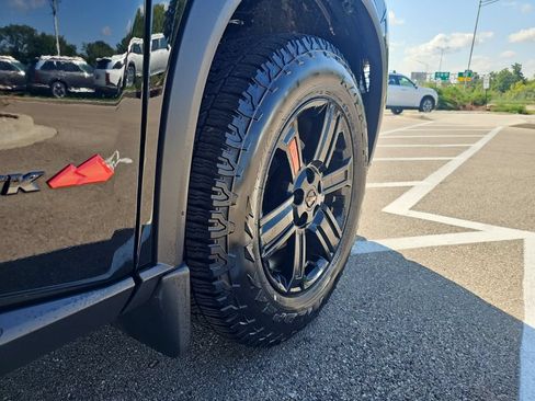 Used 2025 Nissan Rogue SV w/ Rock Creek Premium Package AWD/4WD image 40