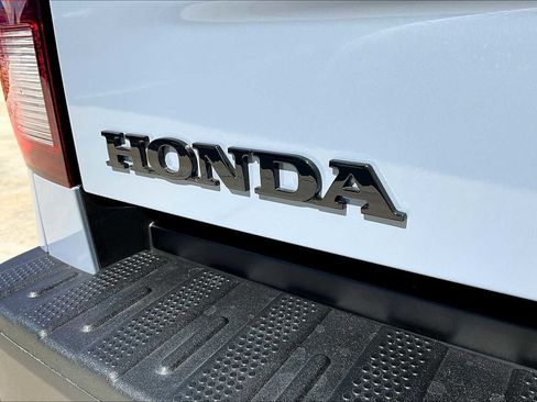 New 2026 Honda Ridgeline Black Edition image 15