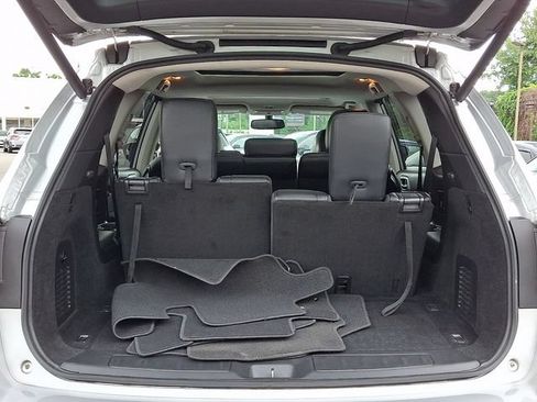 Used 2019 Nissan Pathfinder SL w/ SL Premium Package AWD/4WD image 28