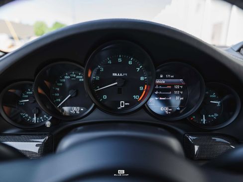 Used 2016 Porsche 911 R RWD image 37