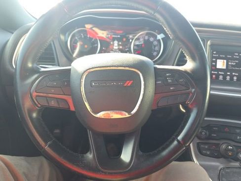 Used 2019 Dodge Challenger SXT RWD image 12