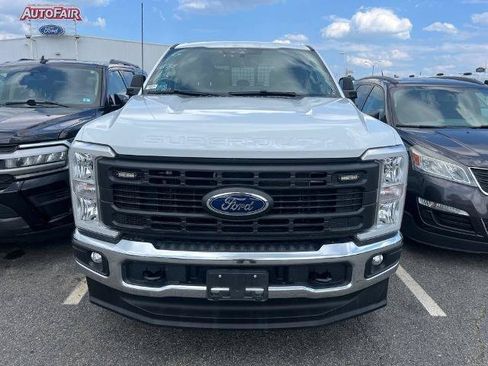 Certified 2025 Ford F250 XL w/ XL Chrome Package AWD/4WD image 1