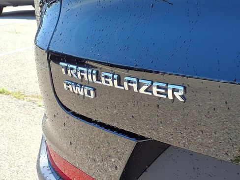 New 2026 Chevrolet TrailBlazer ACTIV w/ Driver Confidence Package AWD/4WD image 8