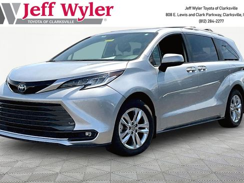 Used 2025 Toyota Sienna Limited AWD/4WD image 1