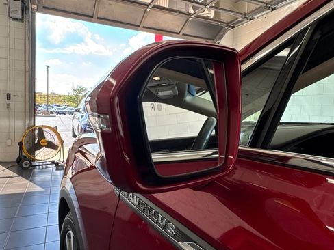 Used 2019 Lincoln Nautilus Select AWD/4WD image 13