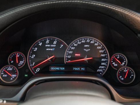 Used 2009 Chevrolet Corvette ZR1 w/ Preferred Equipment Group RWD image 28