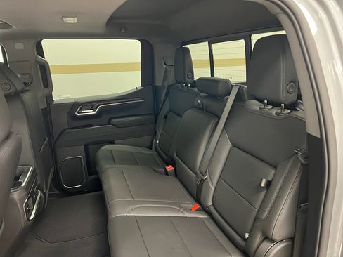 New 2026 GMC Sierra 1500 SLT w/ SLT Premium Plus Package AWD/4WD image 11
