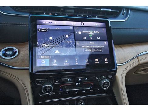 Used 2021 Jeep Grand Cherokee L Summit image 22