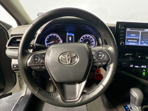 Used 2023 Toyota Camry SE FWD image 17
