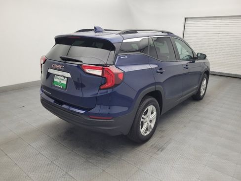Used 2023 GMC Terrain SLE w/ Driver Convenience Package FWD image 9