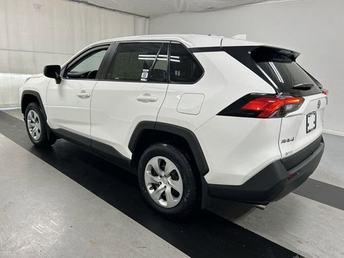 Used 2023 Toyota RAV4 LE image 7
