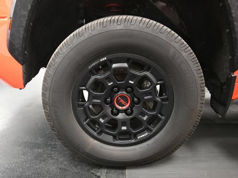Certified 2022 Toyota Tundra TRD Pro AWD/4WD image 34