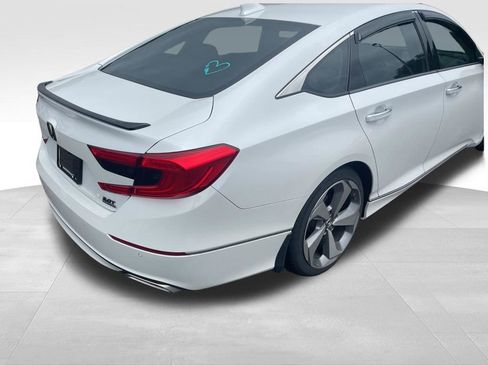 Used 2018 Honda Accord Touring image 20