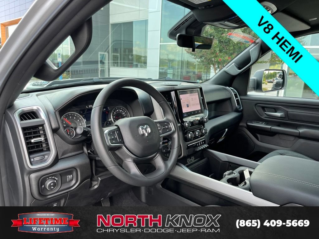New 2026 RAM 1500 Express AWD/4WD image 5