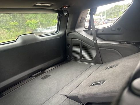Used 2022 Chevrolet Tahoe RST w/ Sport Performance Package RWD image 13