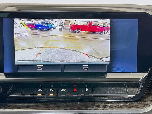 Used 2022 Chevrolet Silverado 1500 LT image 15