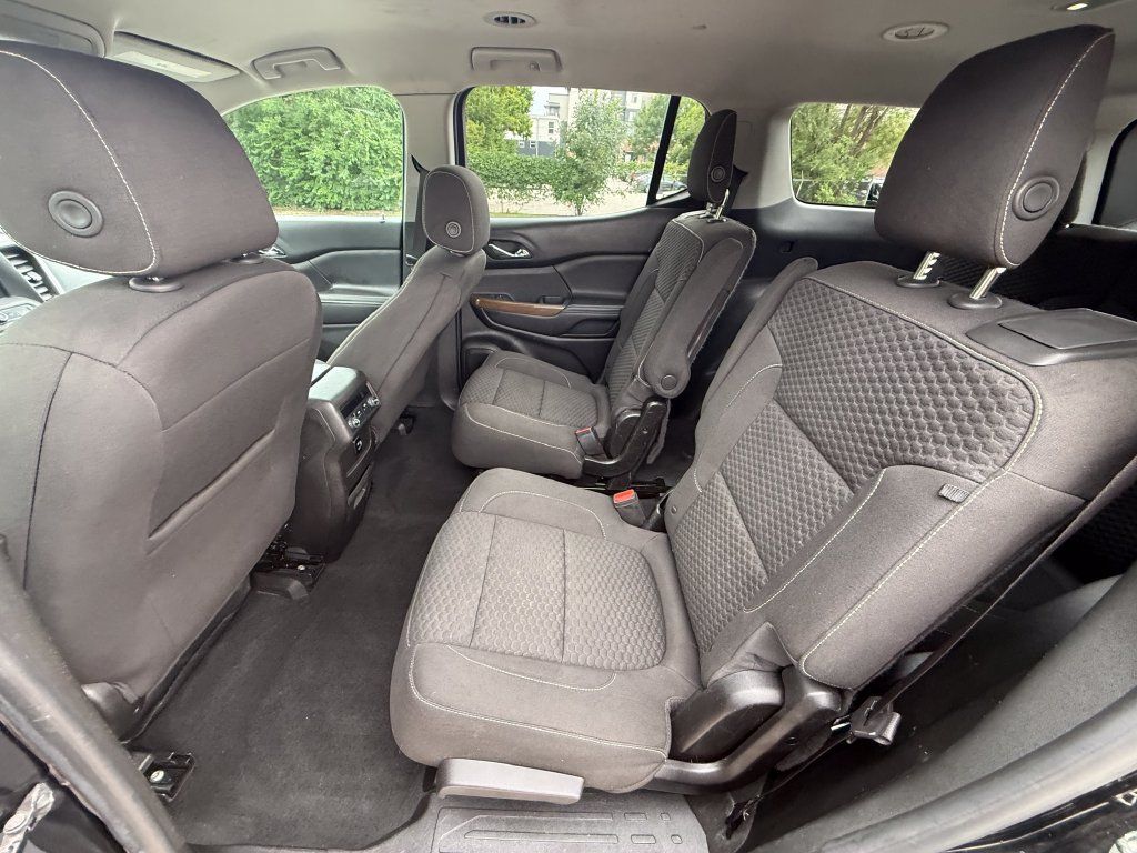 Used 2018 GMC Acadia SLE FWD image 29