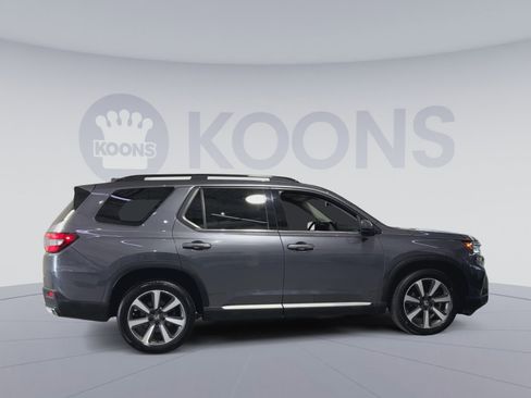 Used 2023 Honda Pilot Elite image 12