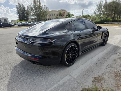 Used 2021 Porsche Panamera Turbo S image 26