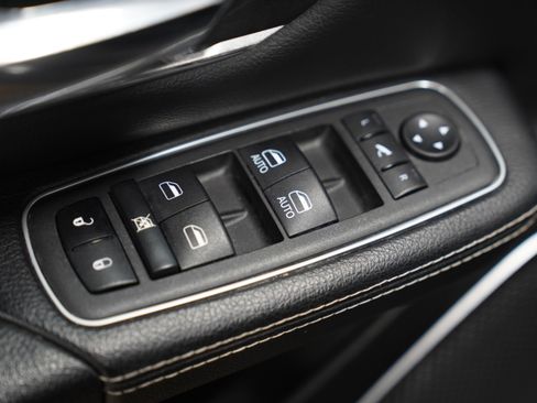 Certified 2023 RAM 1500 Laramie image 17