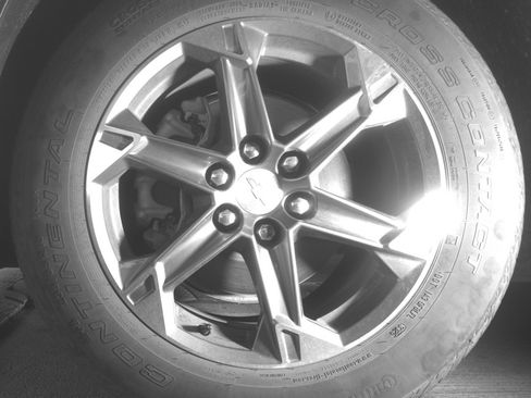 Used 2025 Chevrolet Blazer LT FWD image 12