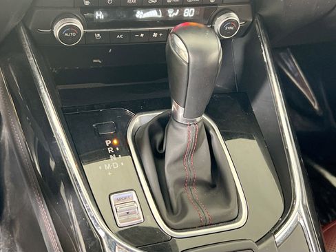 Used 2023 MAZDA CX-9 Carbon Edition image 16