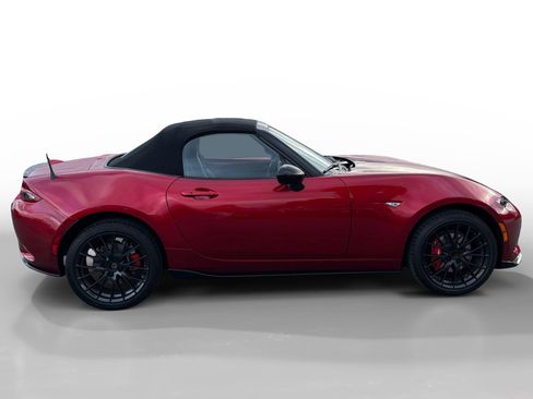 Certified 2023 MAZDA MX-5 Miata Club w/ Brembo/BBS Recaro Package image 6