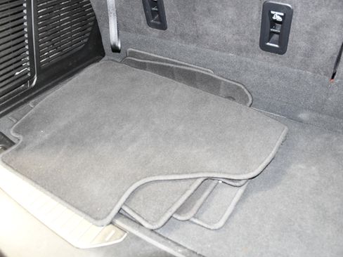 Used 2025 Chevrolet Tahoe Z71 AWD/4WD image 54