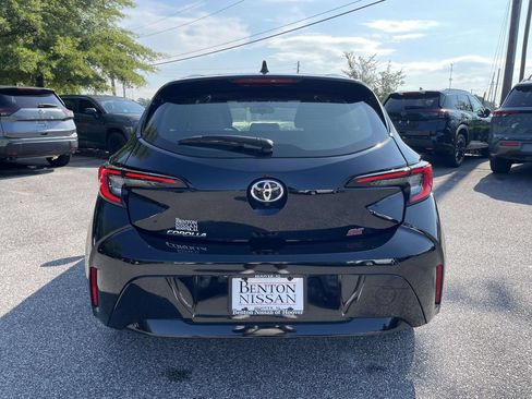 Used 2025 Toyota Corolla SE FWD image 4