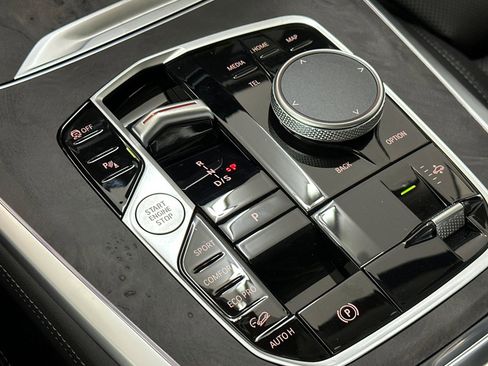 New 2026 BMW X7 xDrive40i w/ Premium Package image 17