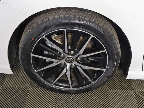 Used 2023 Toyota Camry SE FWD image 14
