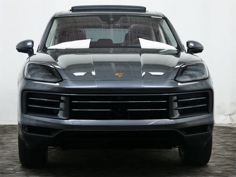 New 2026 Porsche Cayenne S image 10