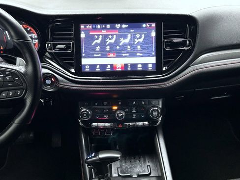 Used 2025 Dodge Durango GT image 13
