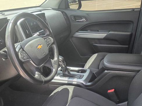 Used 2022 Chevrolet Colorado LT RWD image 18