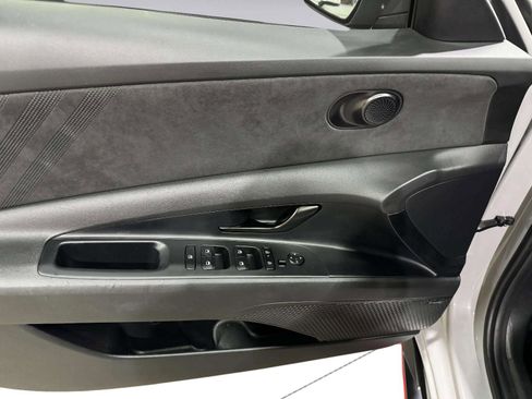 Used 2025 Hyundai Elantra N FWD image 13